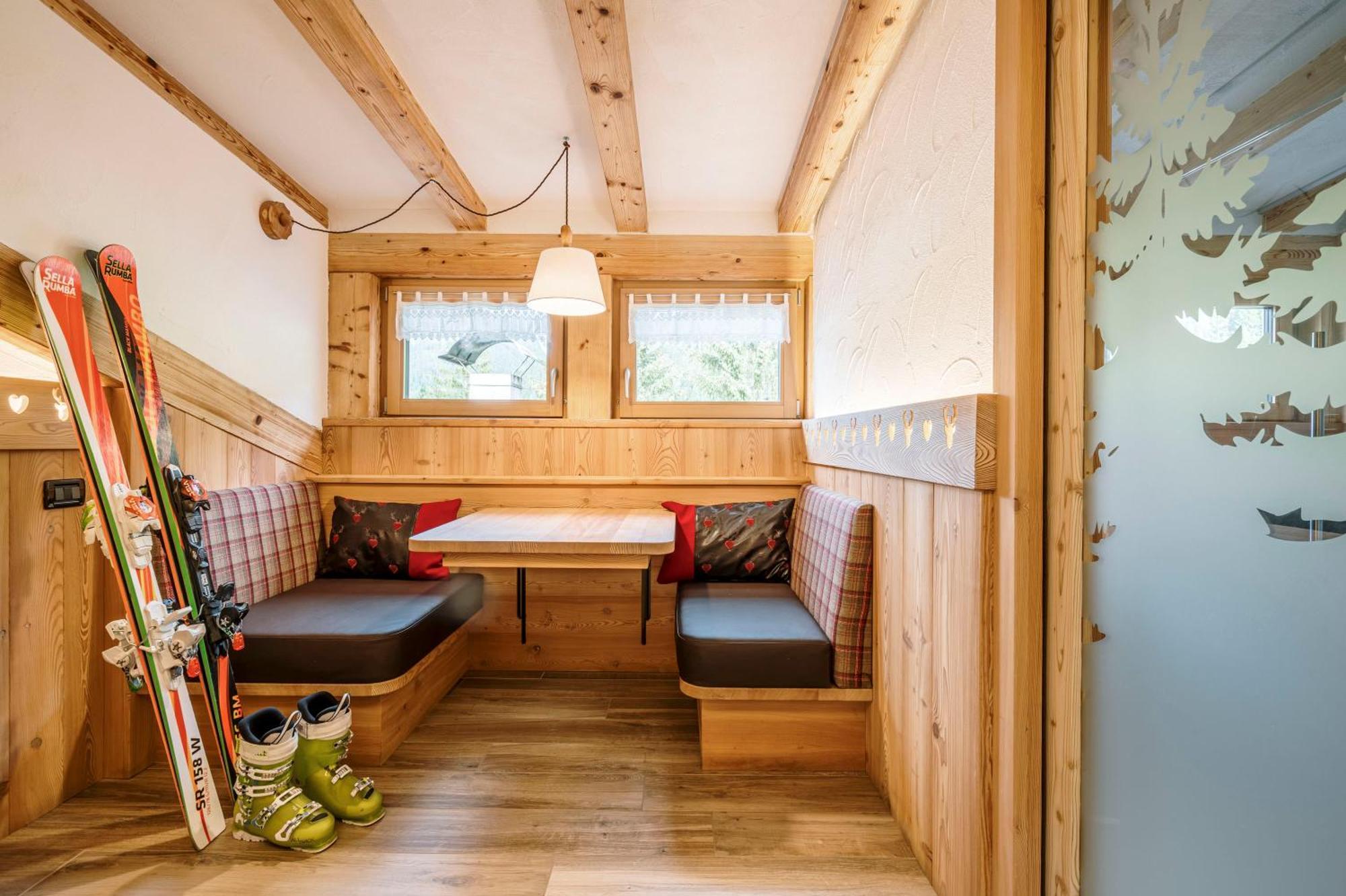Chalet Pineta Relax Location Canazei Luaran gambar